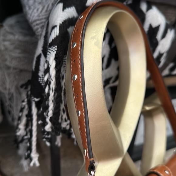 Michael Kors Wristlet - Picture 9 of 9